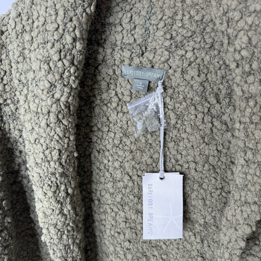 Barefoot Dreams Boucle Shawl Cardigan Olive Green Size Small BDWNV1242 - Picture 3 of 6